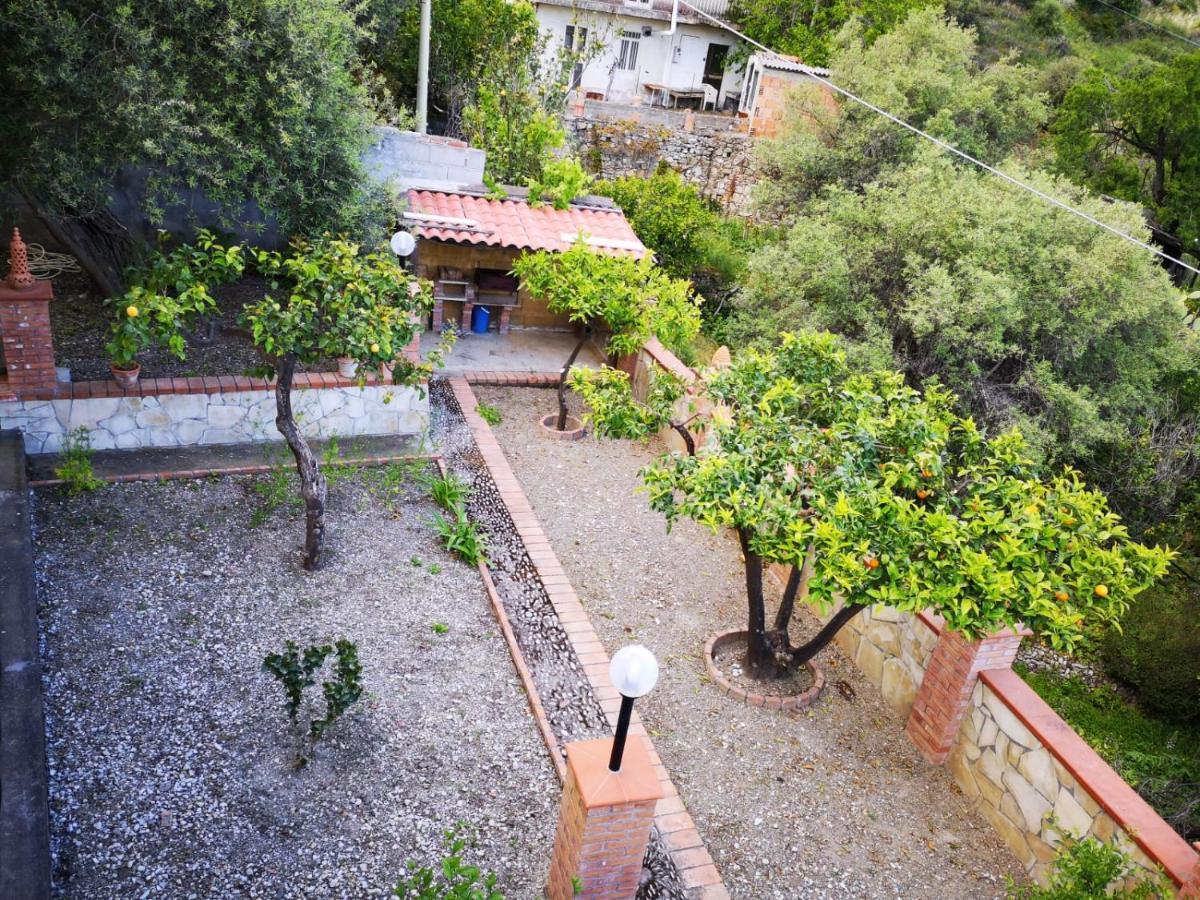 Villa Chris Taormina Luaran gambar